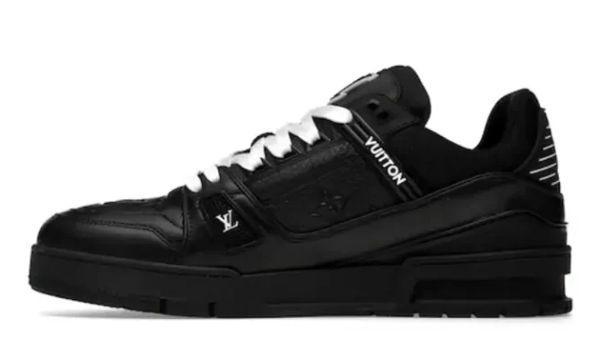 LOUIS VUITTON TRAINER BLACK