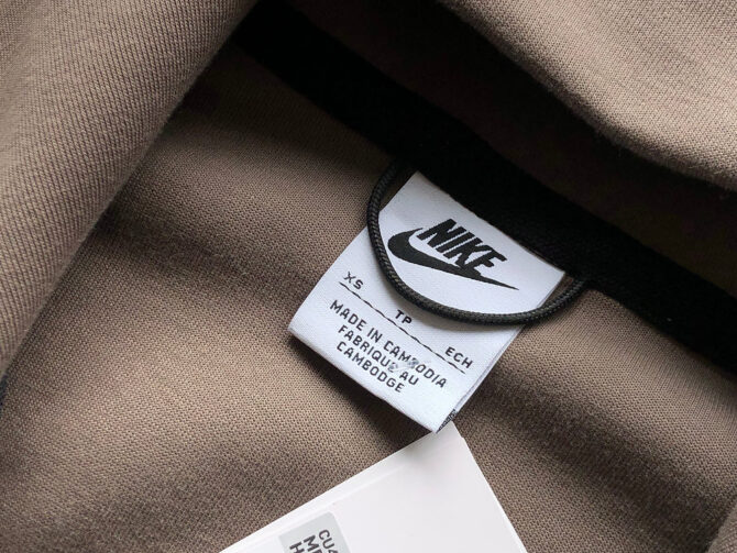 TECH FLEECE - CREAM (completa) – Image 9