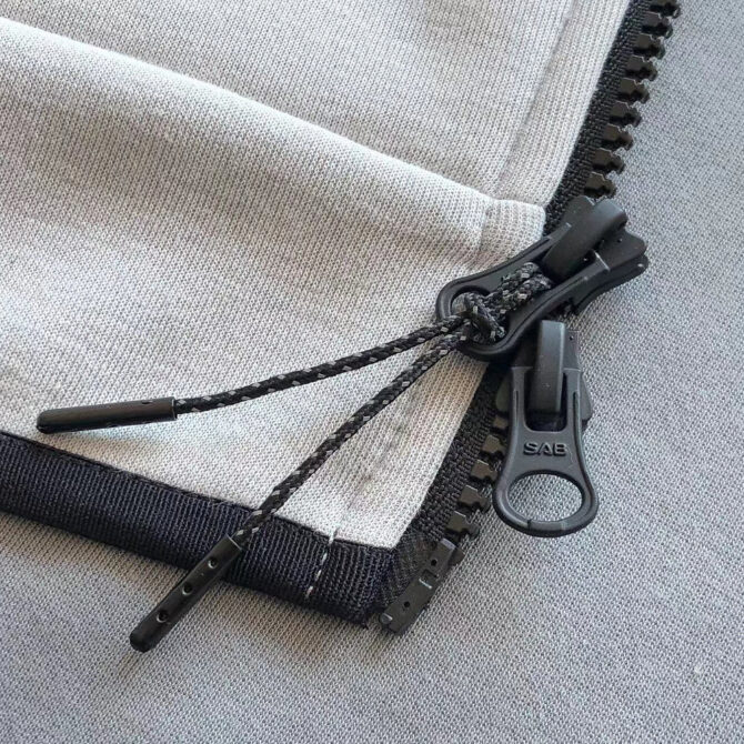 TECH FLEECE - GREY/WHITE (completa) – Image 7