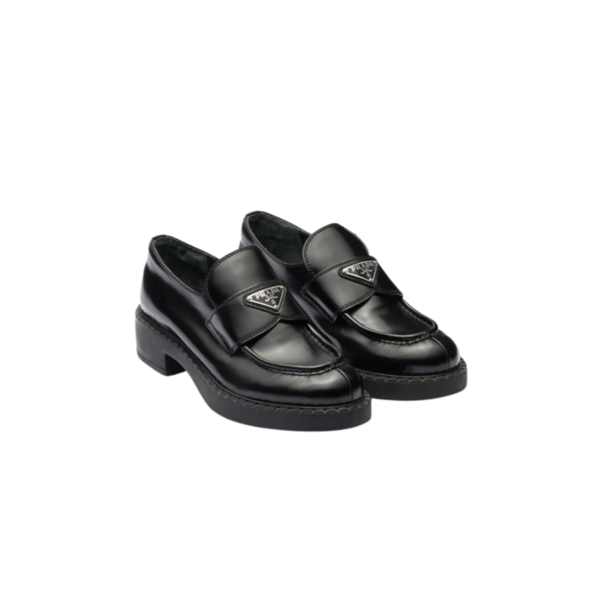 MOCASSINO IN PELLE NERO CON LOGO CLASSIC – Image 2